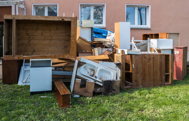 Best Garage Cleanout Services  in North Amityville, NY